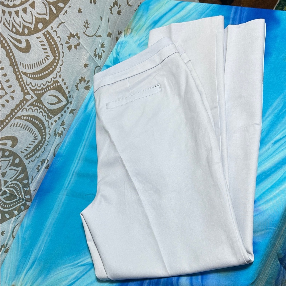 NWT Anne Klein tapered capris ladies Pants